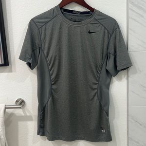 Nike Gray pro combat dri-fit fitted workout shirt size medium